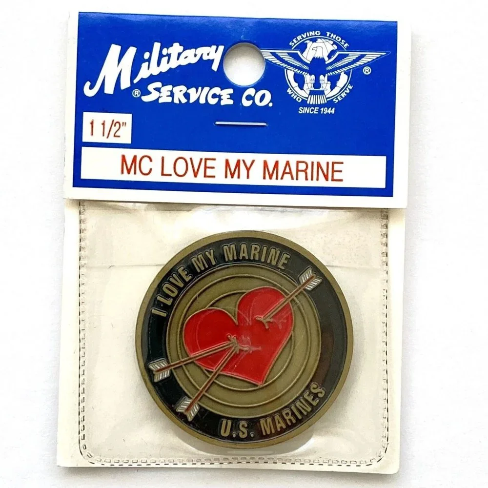 US Marines I Love My Marine Red Heart Target Challenge Coin & Plastic Case 1.5" - Picture 2 of 3
